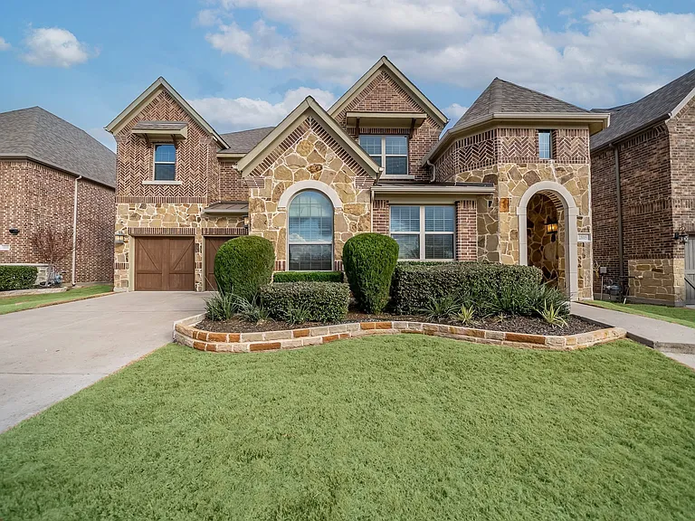 2805 Walnut Creek Ln — Photo 17