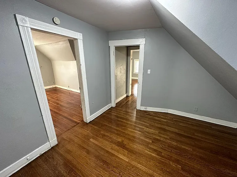 541 Orchard St — Photo 10