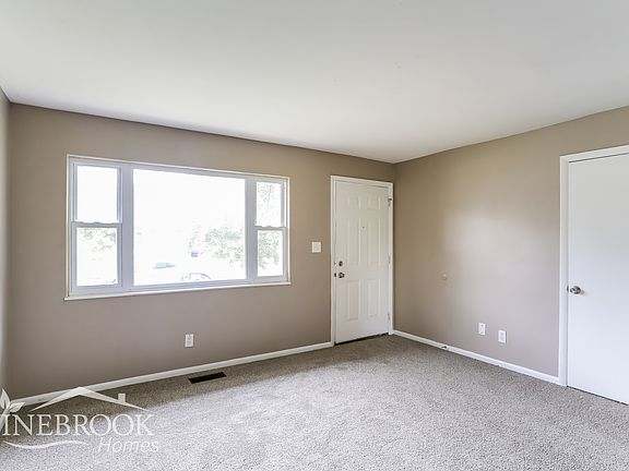 3rd image of 2346 Dunning Ct
