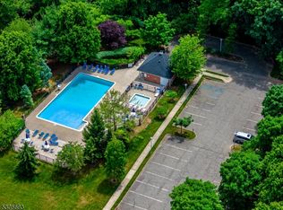 205 Windsong Cir, East Brunswick, NJ 08816