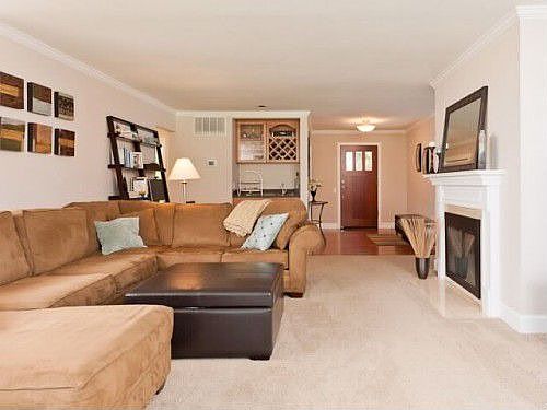 5th image of 17430 NE 40th Pl
