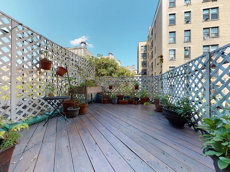 325 W 88th St #8 — Photo 1