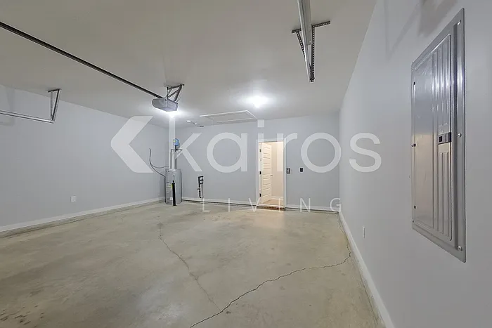 8005 Shadesbrook Dr — Photo 26