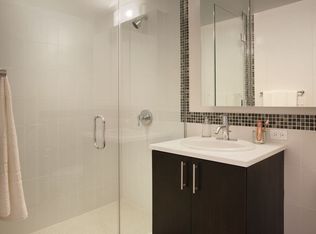 11 New St, Staten Island, NY 10302