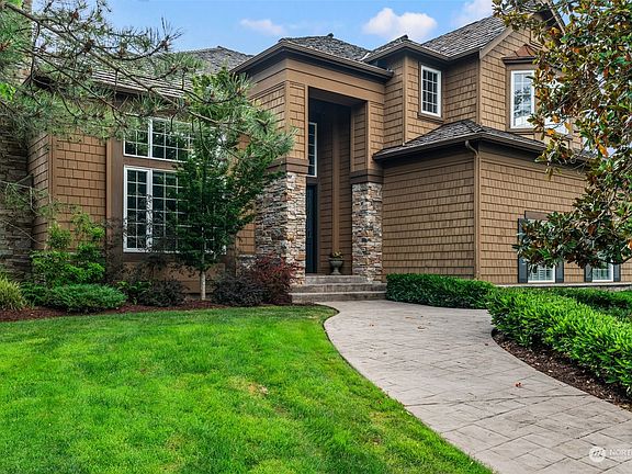 4th image of 2439 279th Drive SE