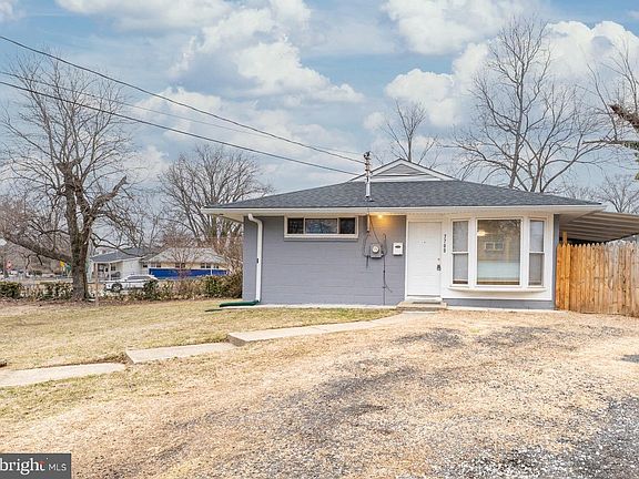 3rd image of 7700 Greenleaf Rd