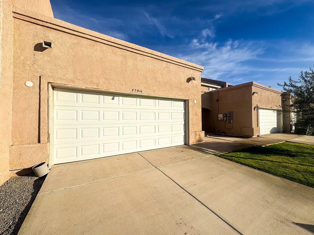Building Photo - 7282 E 38th Ln