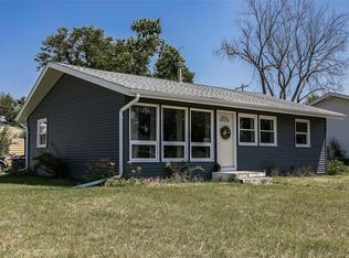1816 43rd St NE, Cedar Rapids, IA 52402