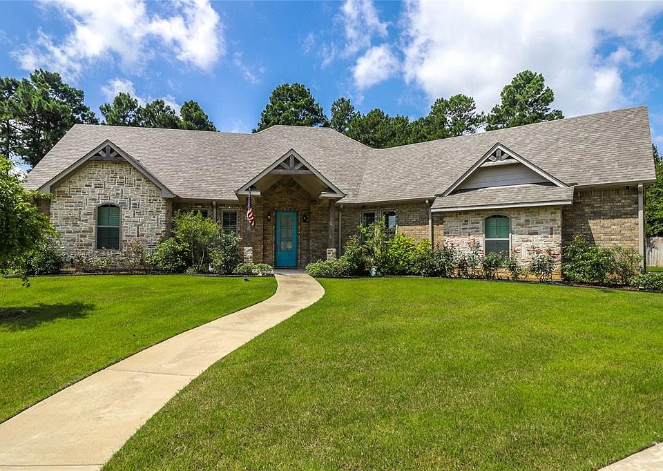 1st image of 15151 Brookstone Dr