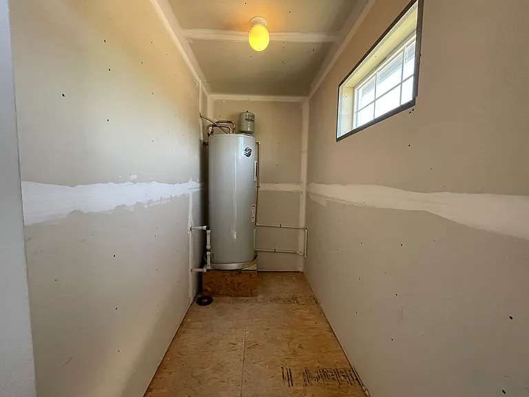 Gate House - 11026 Ustick Rd — Photo 24