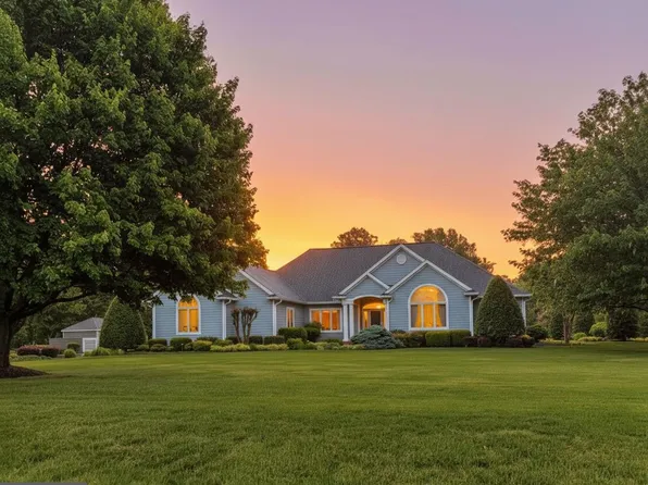 2812 Harvest Ct, Chester, MD 21619