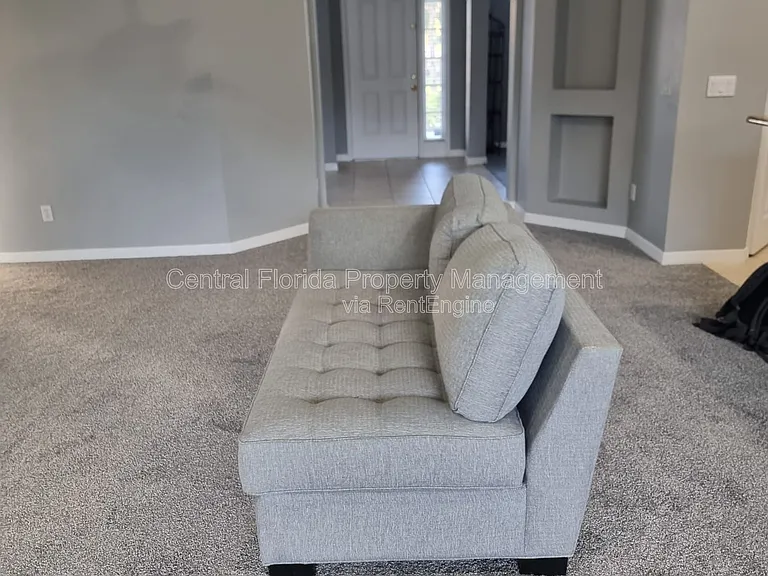 909 Arbormoor Pl — Photo 7