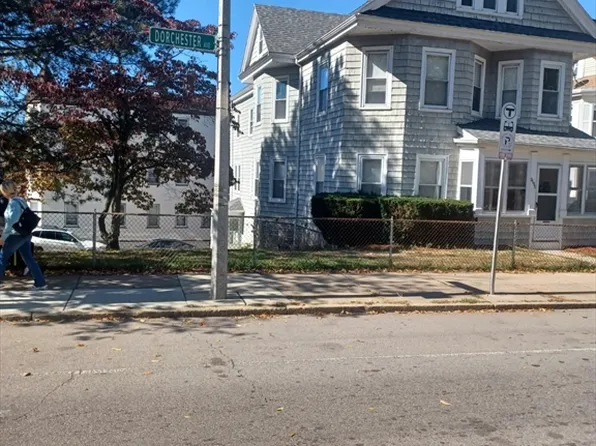 2195 Dorchester Ave, Dorchester Center, MA 02124