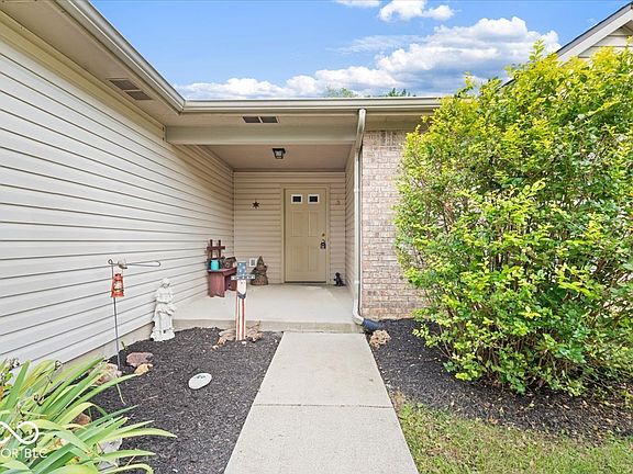 3rd image of 343 S Windstone Ct