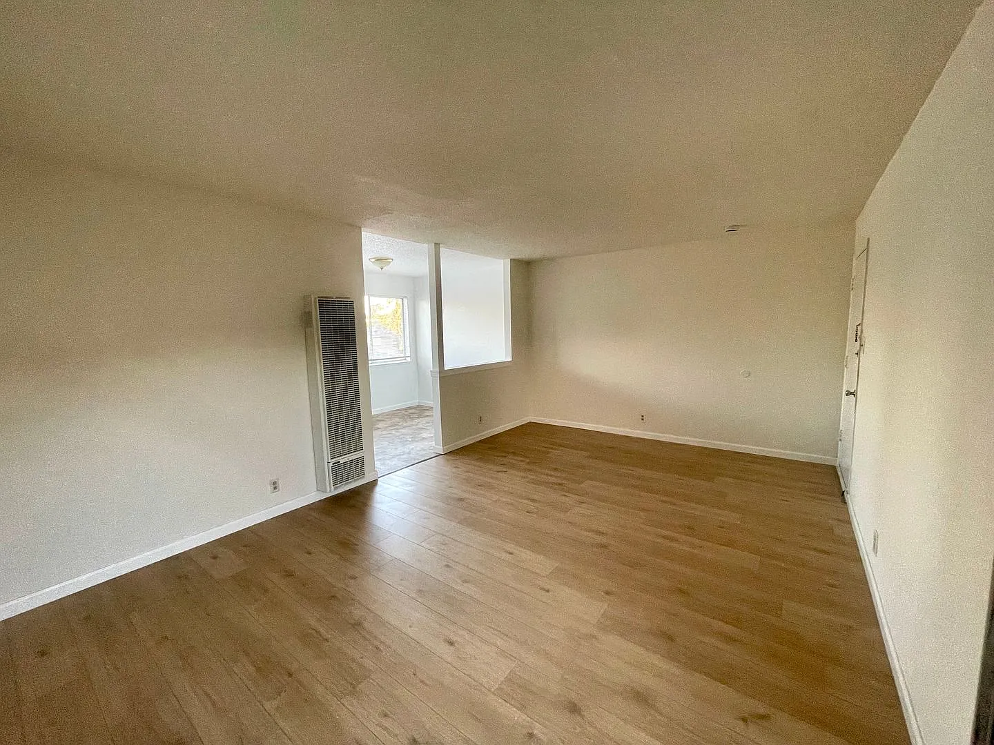 2508 Cutting Blvd — Photo 2