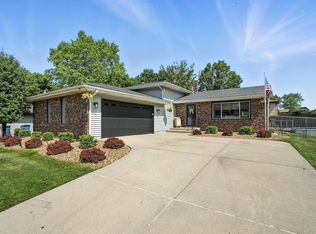 430 York Rd, Schererville, IN 46375