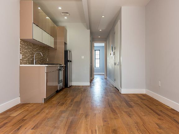 4th image of 154 Woodward Ave APT 1L