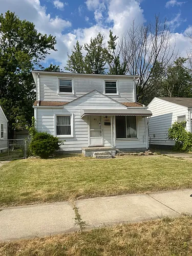13691 Hendricks Ave Photo 1