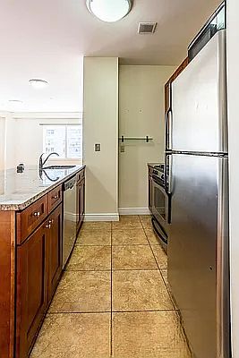 3rd image of 1203 Jackson Ave APT 5B