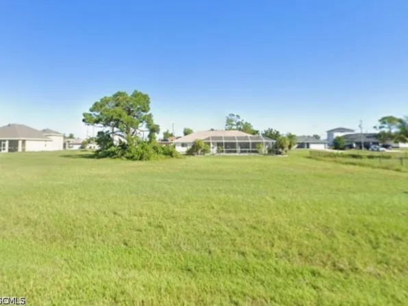 2825 SW 1st Ter, Cape Coral, FL 33991