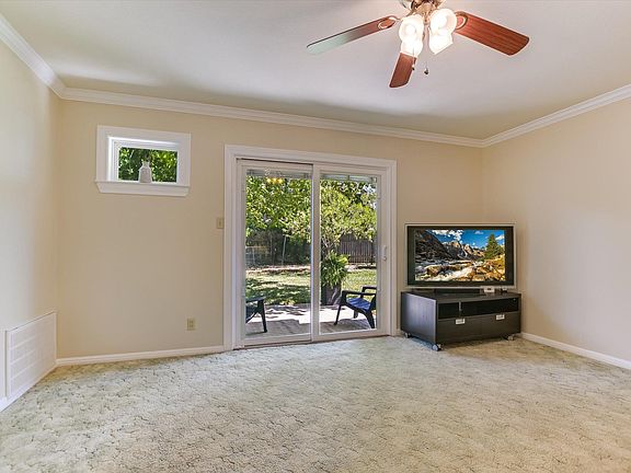 4th image of 3000 Firwood Dr