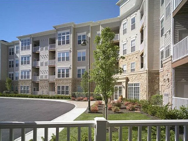140 Mayhill — Photo 13