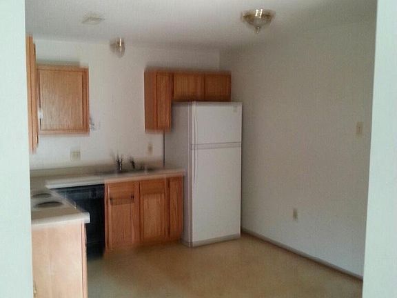 3rd image of 1319 Woodland Dr