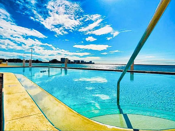 4th image of 450 S Gulfview Blvd SW #802