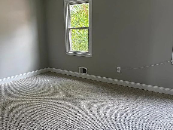3rd image of 9375 Taney Rd