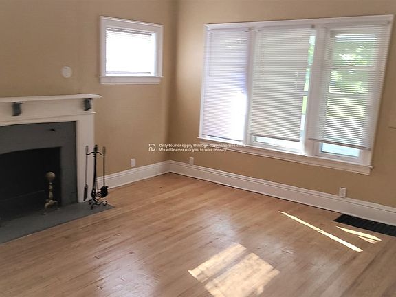 3rd image of 2421 Westmoor St