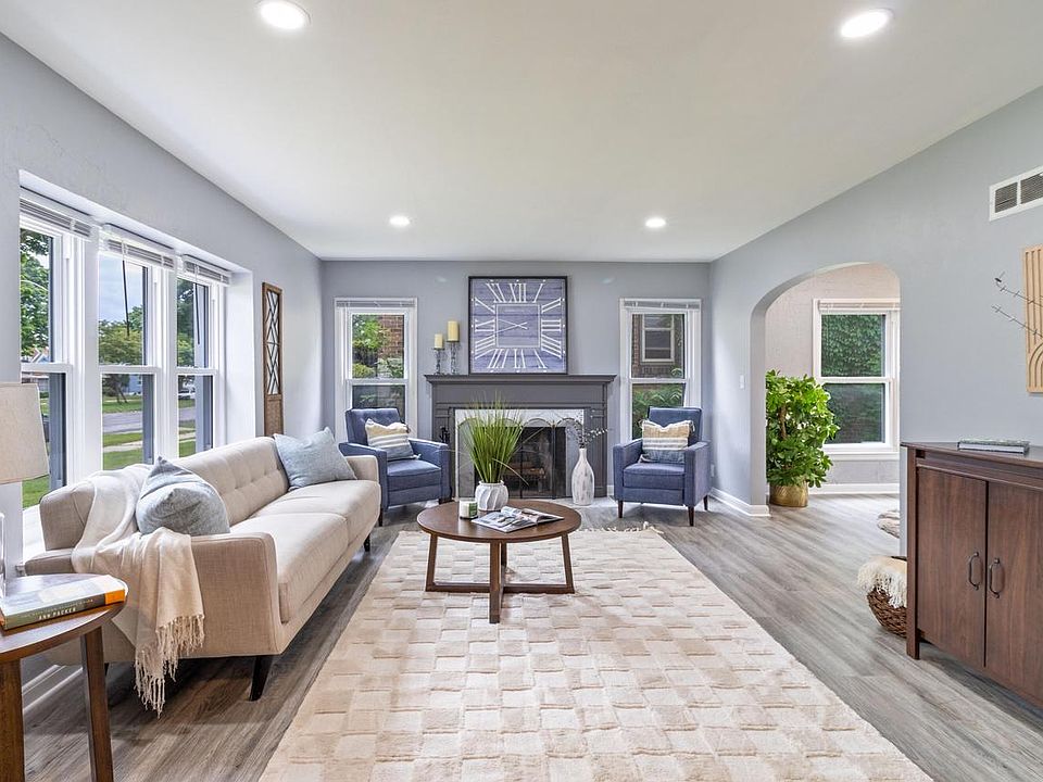 1st image of 2214 W Roosevelt DRIVE