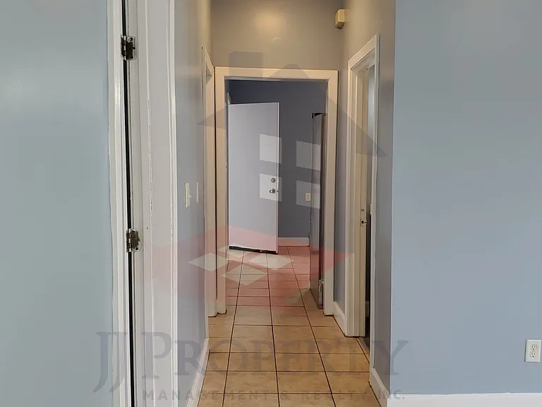 797 Elmwood Ave #1 — Photo 5