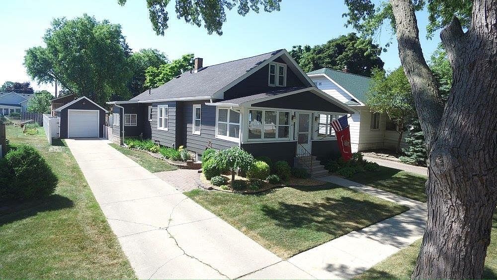 415 Lavender St, Monroe, MI 48162 Zillow