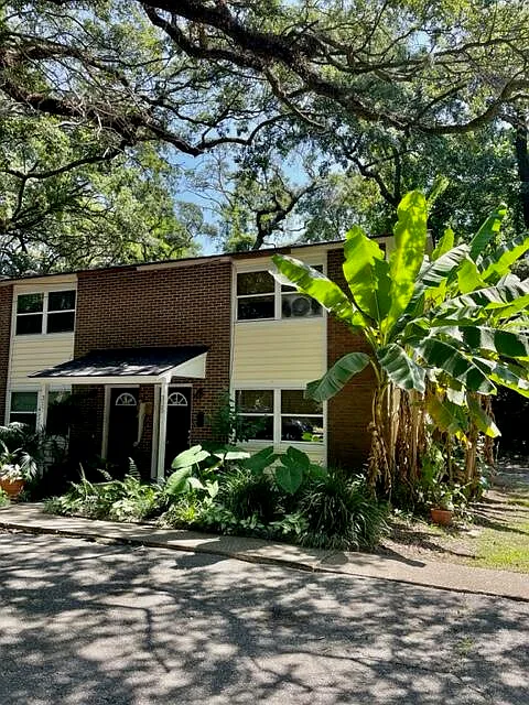 325 Tall Oak Ave