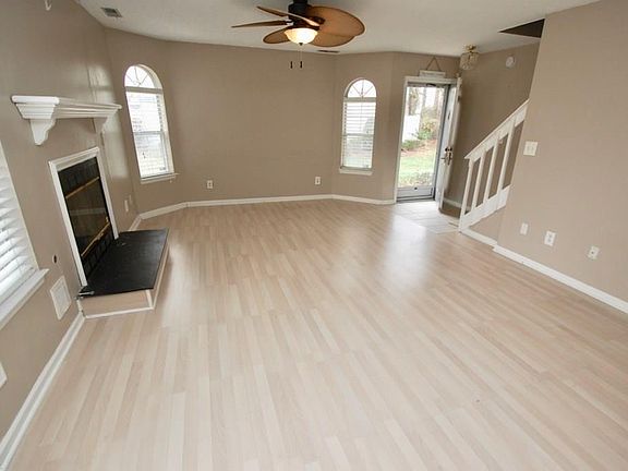 5th image of 1609 Lucia Ct