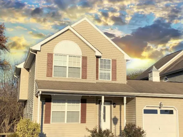 251 Academy Ln, Middletown, DE 19709