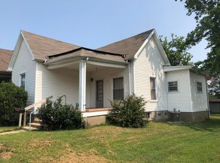 113 E 11th St, Metropolis, IL 62960