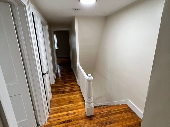 482 Kenwood Ave APT B