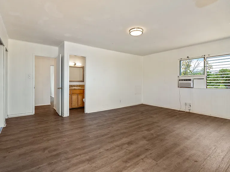 362 Oe St — Photo 4