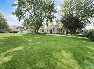 1903 Sharon Dr, Northwood, OH 43619