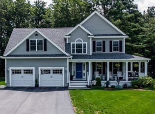 34 Bacon St, Pepperell, MA 01463