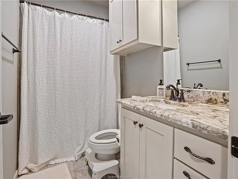 2711 Talsworth Dr — Photo 16