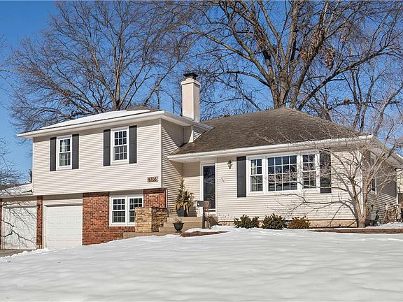2nd image of 8706 W 93rd St