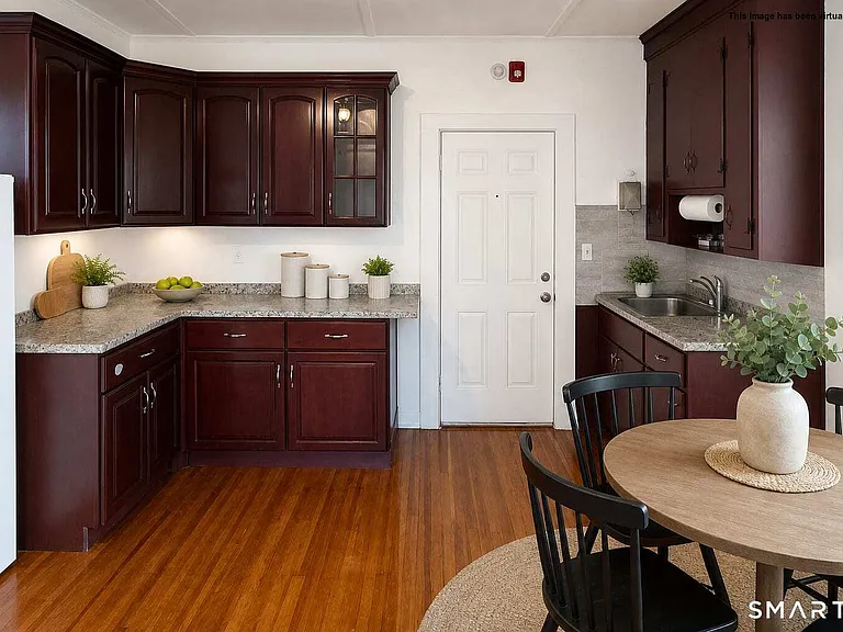 125 Columbia St #2FF — Photo 8