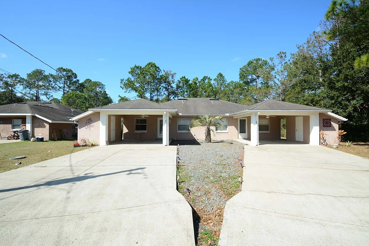 4 Wheeler Pl Unit B — Photo 1