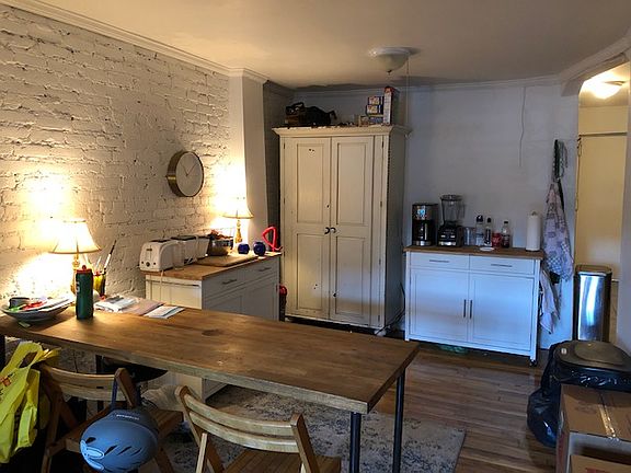 4th image of 21 Macon St #1