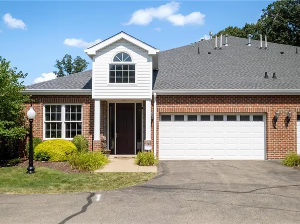 1304 Union Ct, Valencia, PA 16059