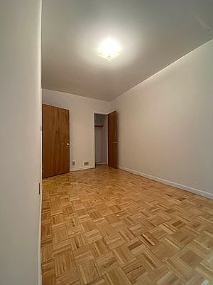 5th image of 60 W 48th St #5FE