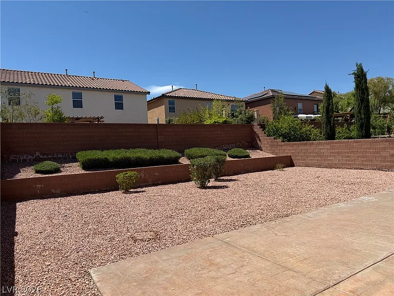 10329 Kalang St — Photo 32