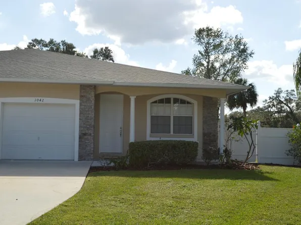 1042 Towering Oaks Ct, Lakeland, FL 33813